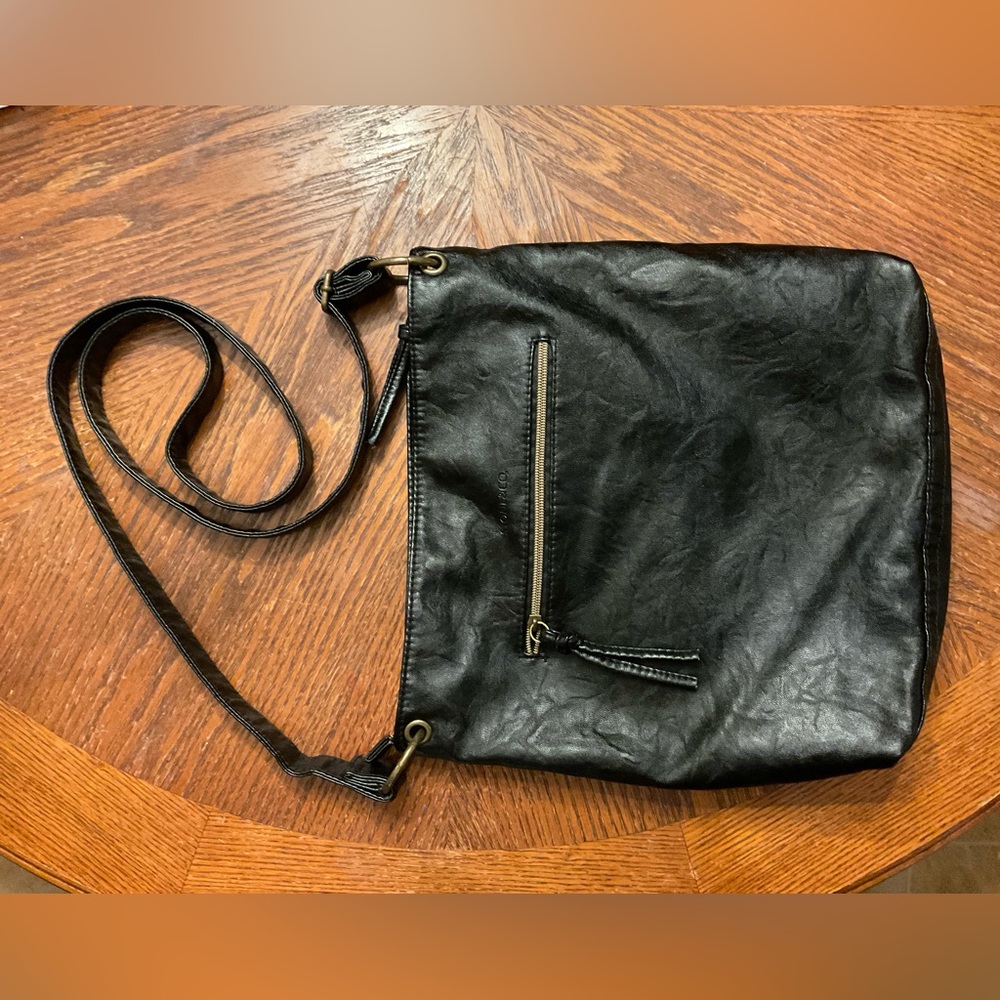 Stone & Company Gold Hardware Durable Leather Look Multi Zipper Crossbody Bag! - Picture 13 of 16